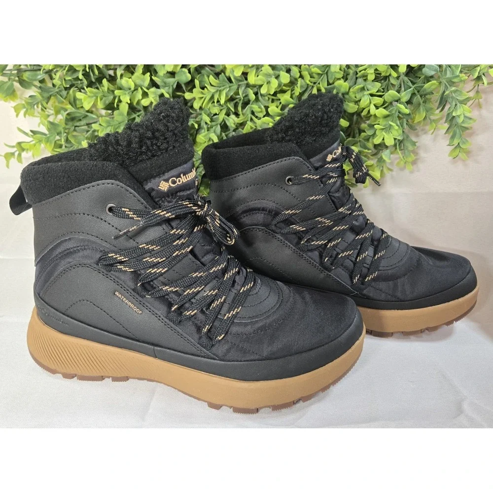 Columbia Red Hills Omni Heat Black Boots Waterproof Women's Size 8. New